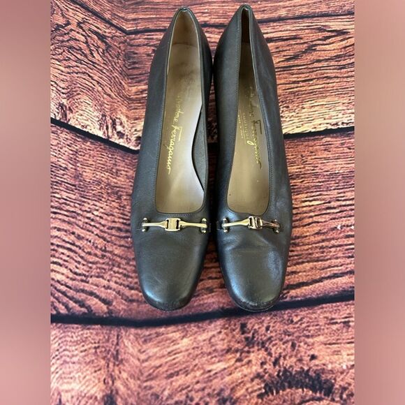 ‎Salvatore Ferragamo Heels Size 7.5 - Picture 10 of 11